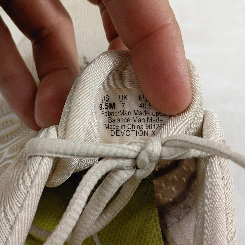 Ryka Walking Sneakers Womens 9.5M Beige Mesh Lace Up RE-ZORB‎ Cushion